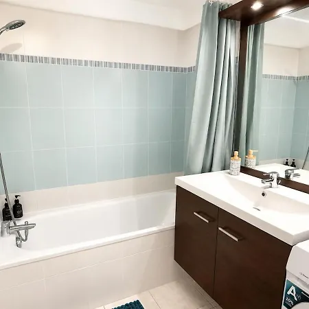 Piscine Et Parking Apartament