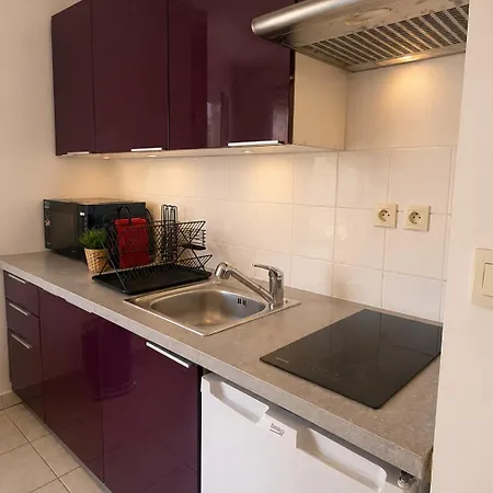 Apartament Piscine Et Parking *
